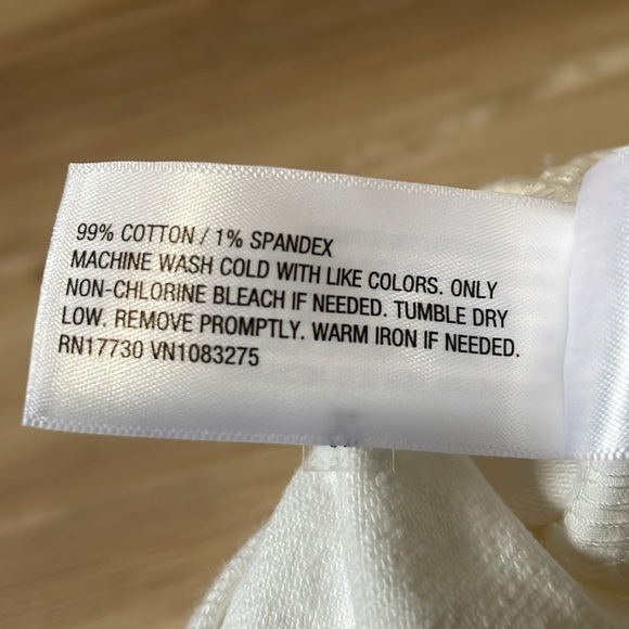 Universal Thread Mid-Rise 80's Slim Fit Jeans White Womens size 4R NWT - Picture 16 of 16